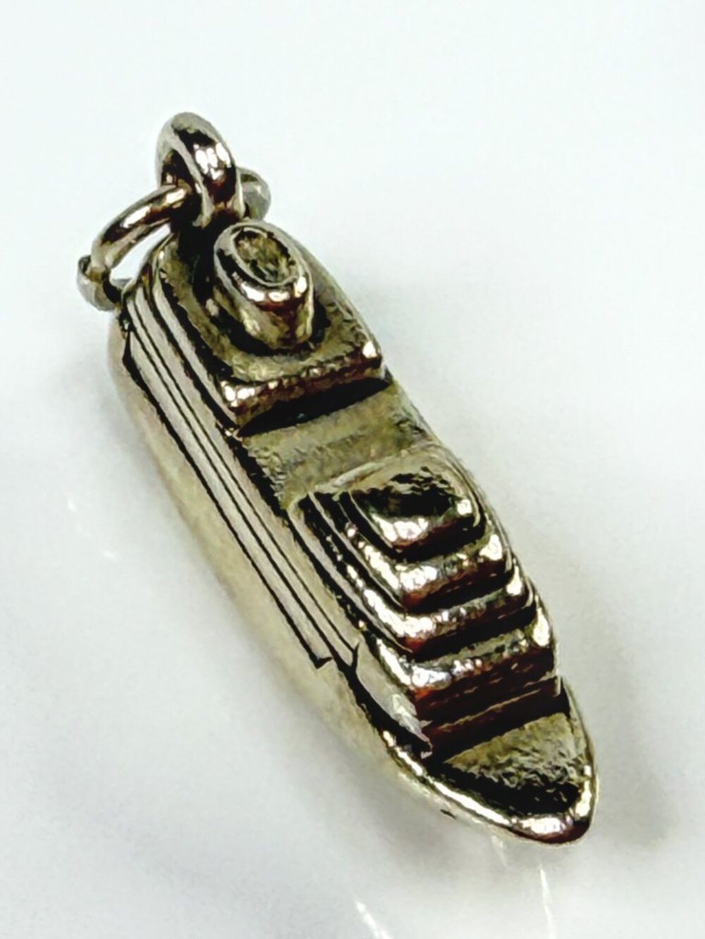 James Avery Retired Sterling Silver 3D Speedboat Motor Boat Charm 7g JR2122